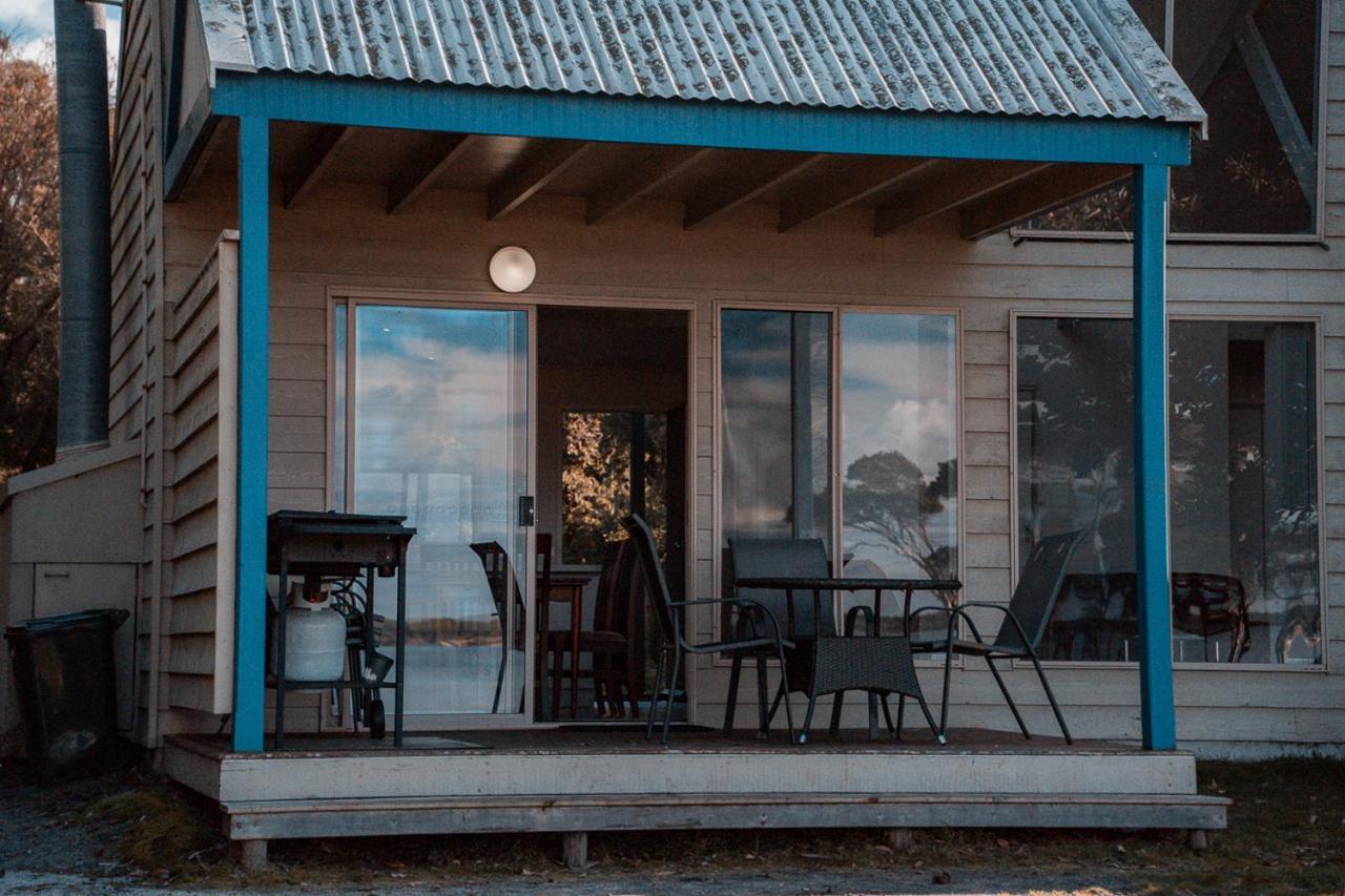 Villa Waterfront Retreat At Wattle Point Forge Creek Esterno foto