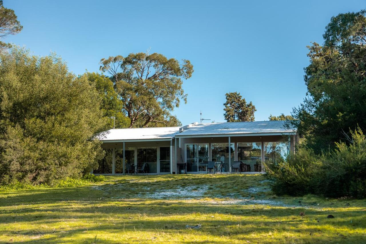 Villa Waterfront Retreat At Wattle Point Forge Creek Esterno foto