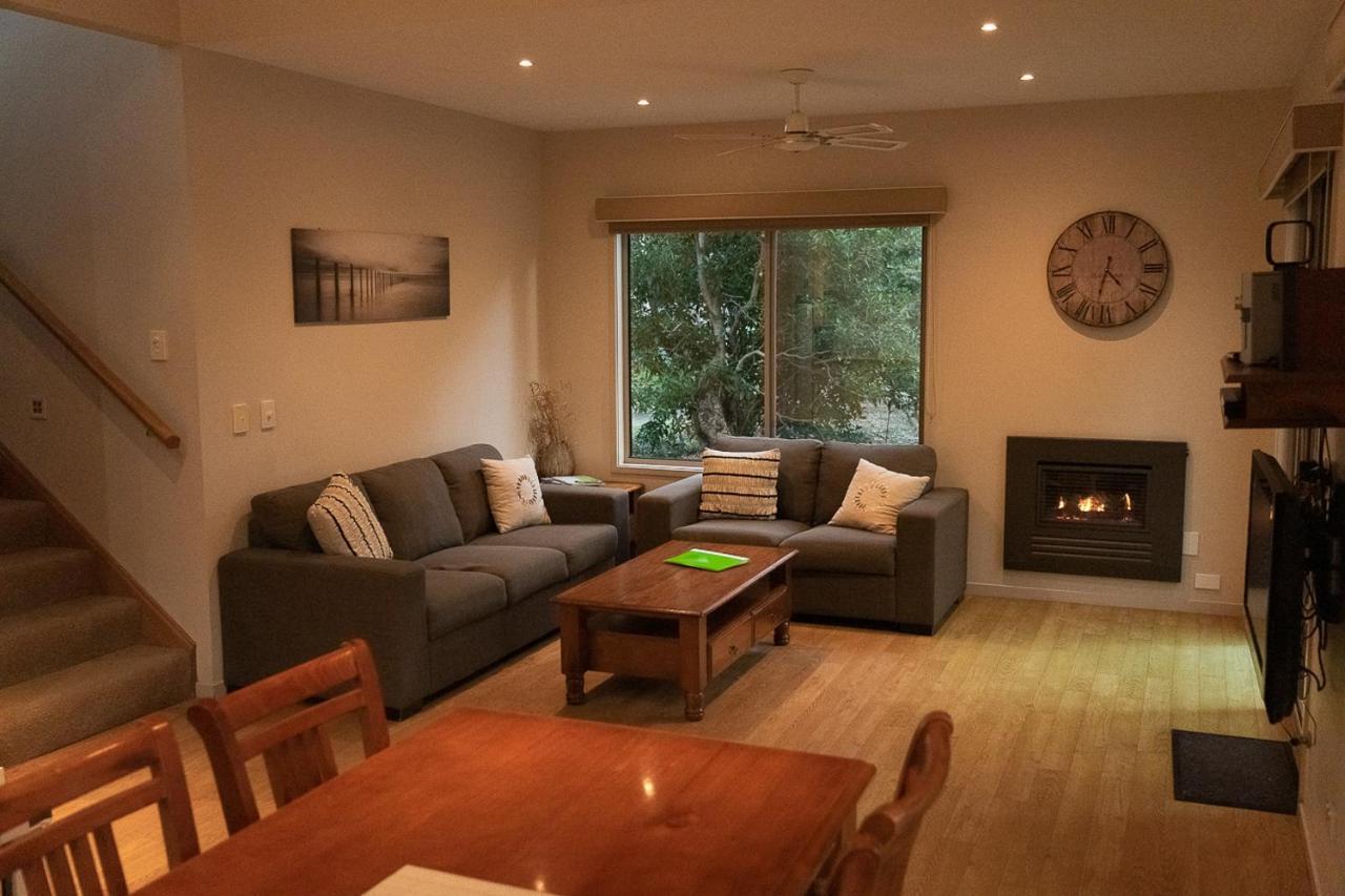 Villa Waterfront Retreat At Wattle Point Forge Creek Esterno foto