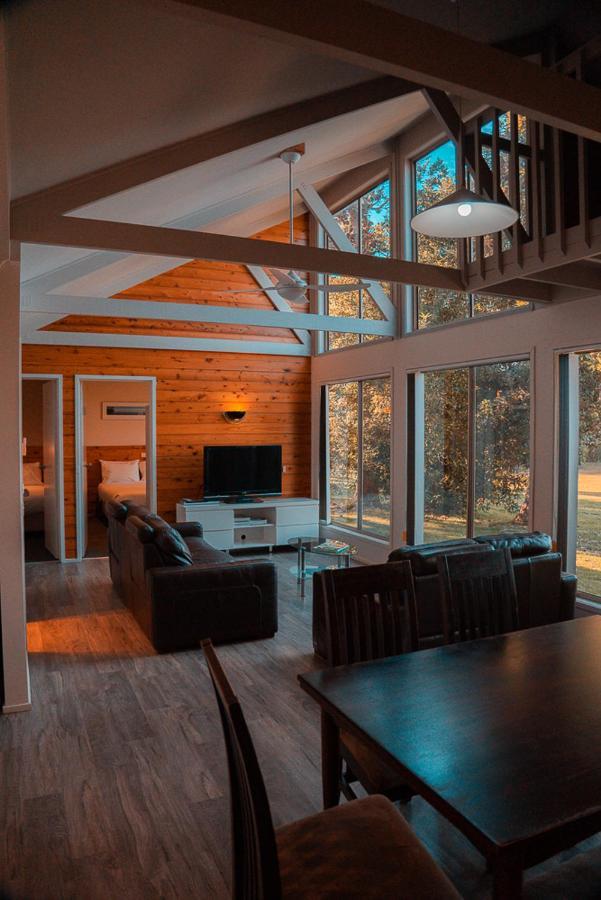 Villa Waterfront Retreat At Wattle Point Forge Creek Esterno foto