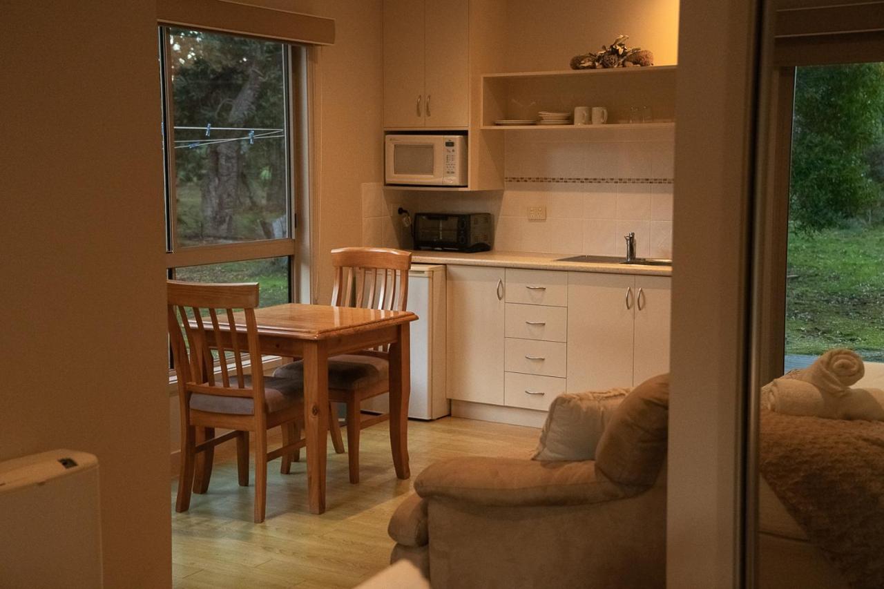 Villa Waterfront Retreat At Wattle Point Forge Creek Esterno foto
